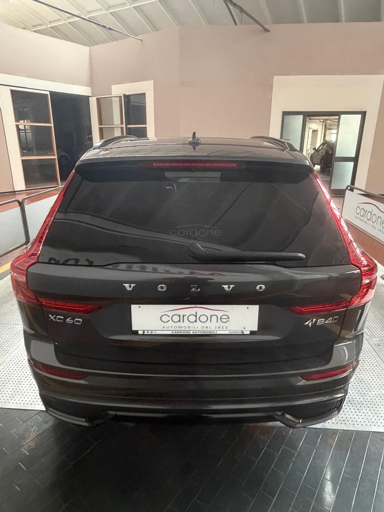 VOLVO XC60 B4 D AWD ULTIMATE DARK