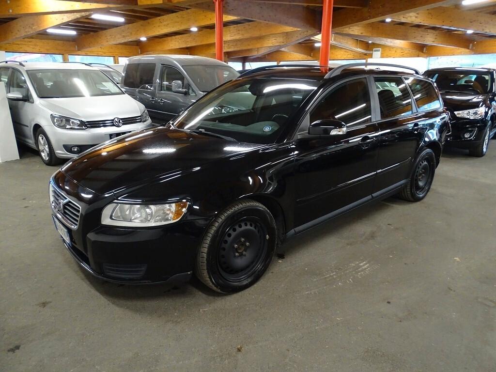 Volvo V50 2.0d Momentum 136 CV NEOPATENTATO