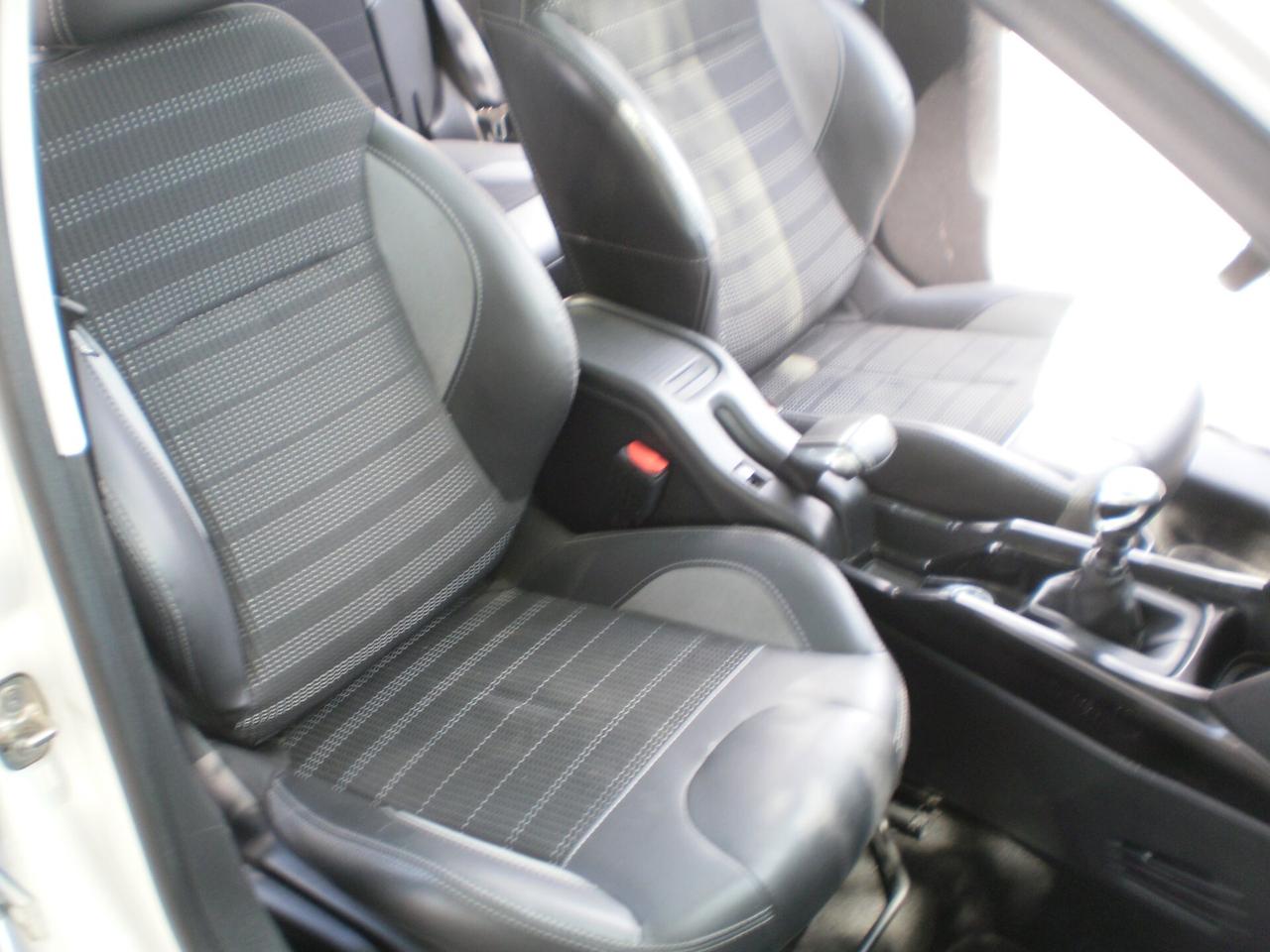 Peugeot 2008 BlueHDi 100 S&S Allure