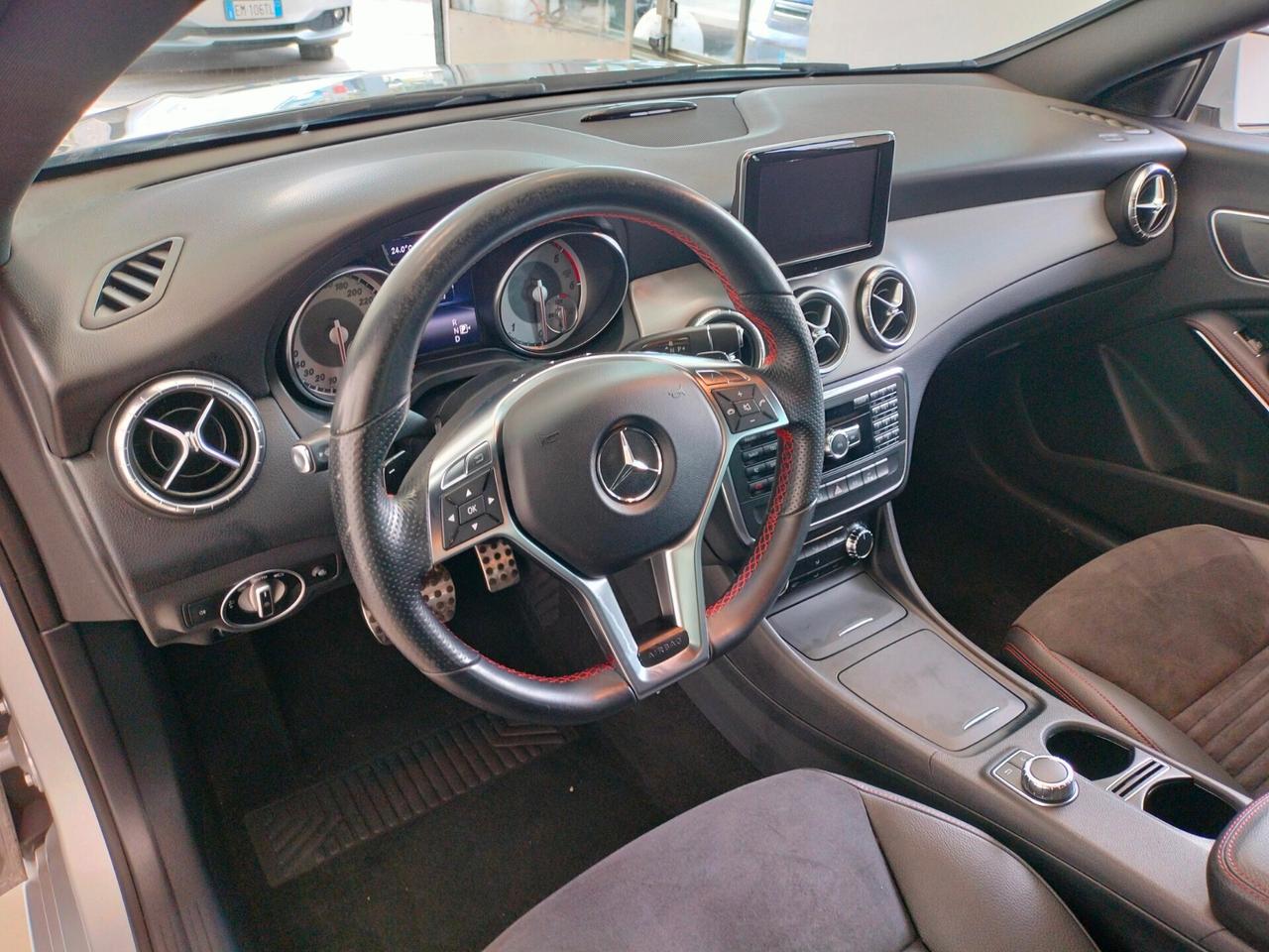 Mercedes-benz CLA 220 CLA 220 CDI Automatic Premium cambio automatico