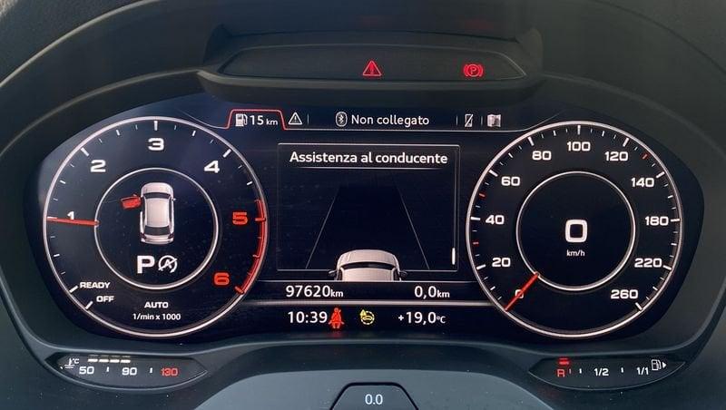 Audi Q2 S Line interno ed esterno 2.0 TDI 150CV s-tronic 35