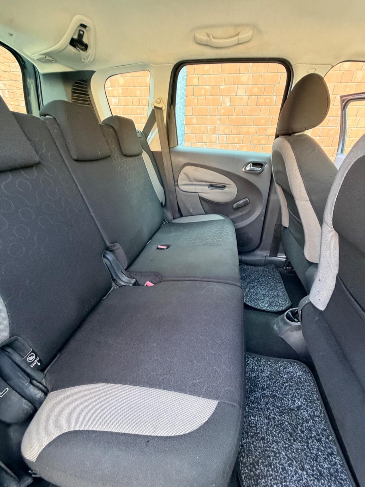 Citroen C3 Picasso 1.6 HDi 90 airdream Ideal totalmente rifatta