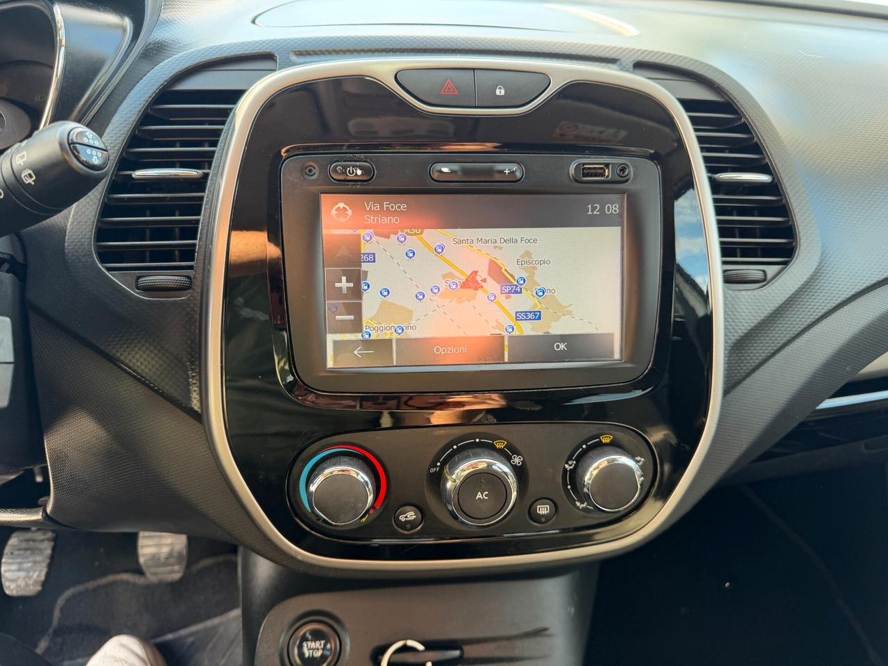 RENAULT CAPTUR 2014 900 BENZINA 90 CV *LEGGI