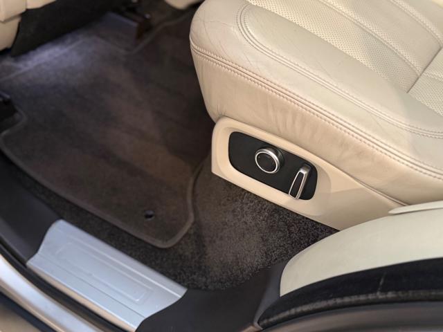 LAND ROVER Range Rover 3.0 TDV6 Autobiography