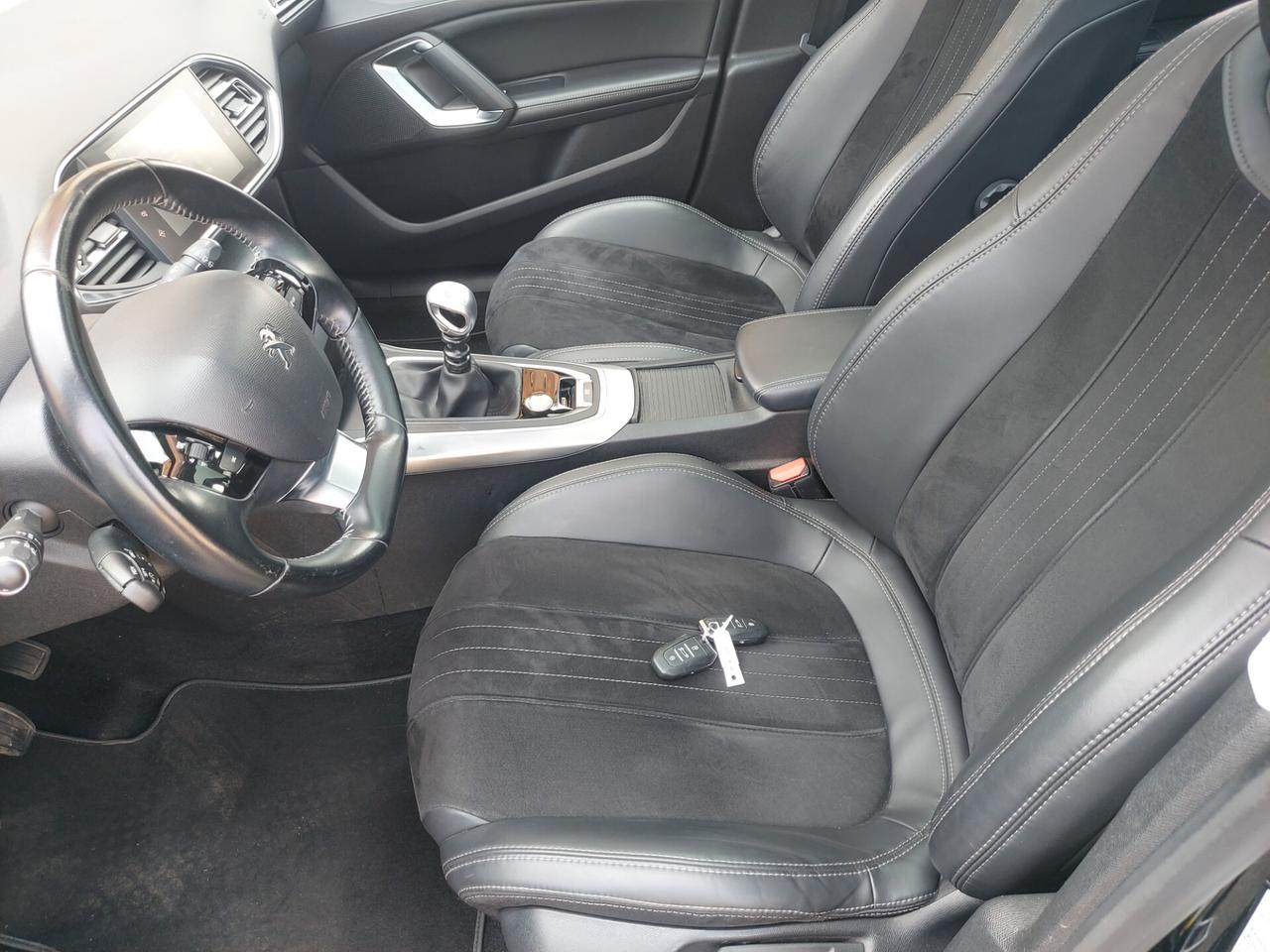 Peugeot 308 BlueHDi 120cv Allure PERFETTA