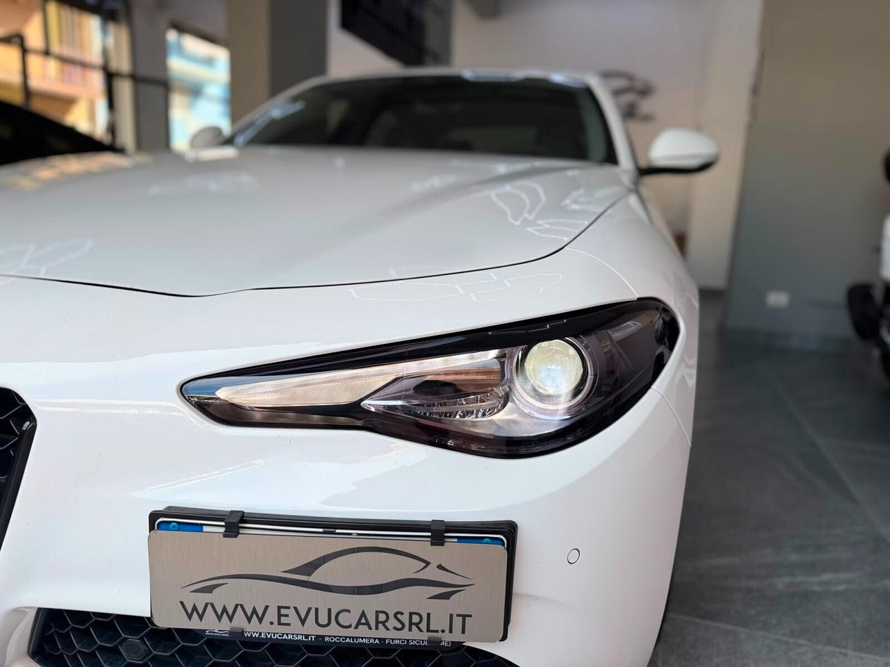 Alfa Romeo Giulia 2.2 Turbodiesel 210 CV AT8 AWD Q4 Veloce