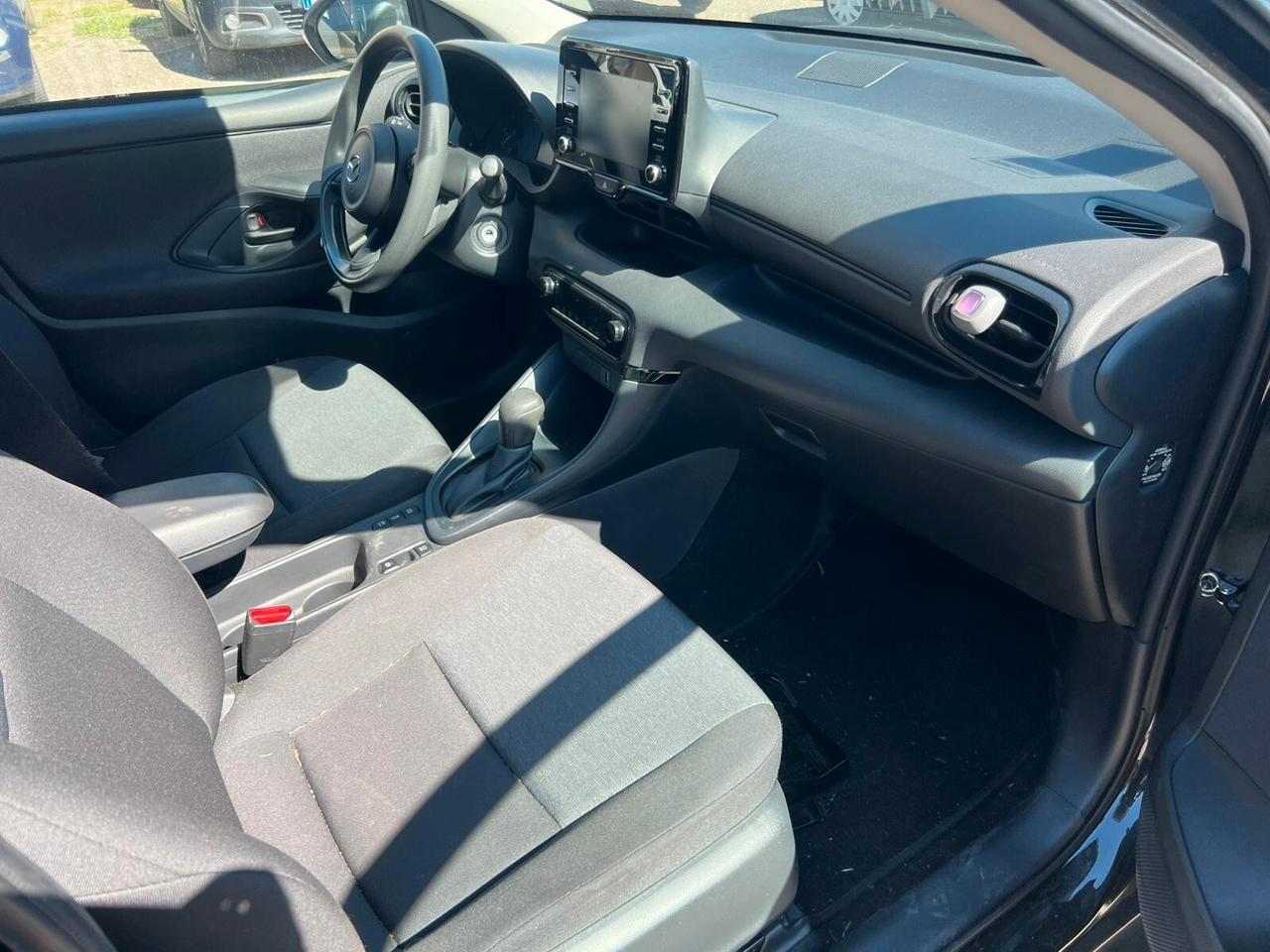 Mazda 2 1.500 HYBRID 92CV
