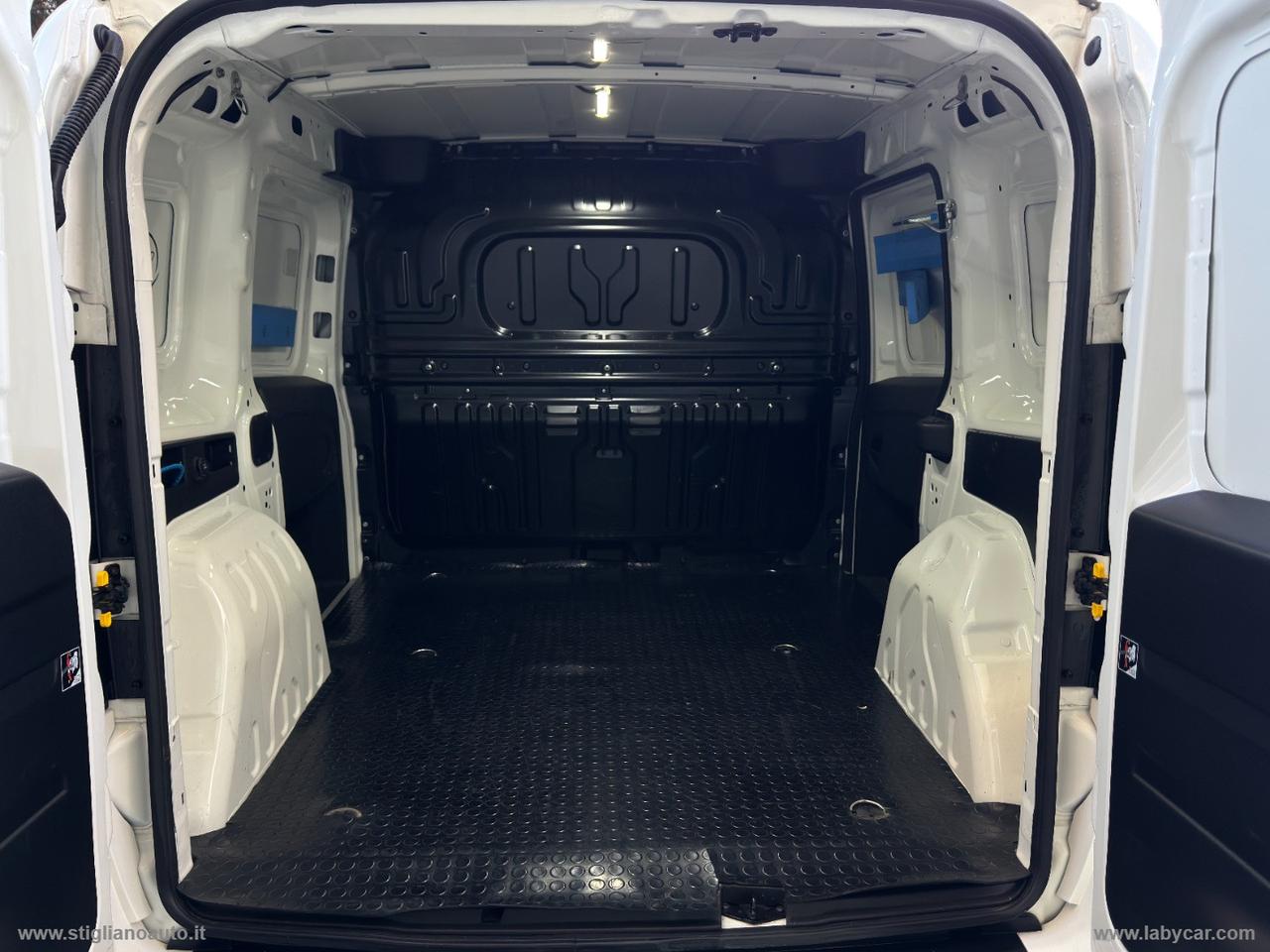 Doblò 1.6 MJT 105CV CH1 Cargo Lounge