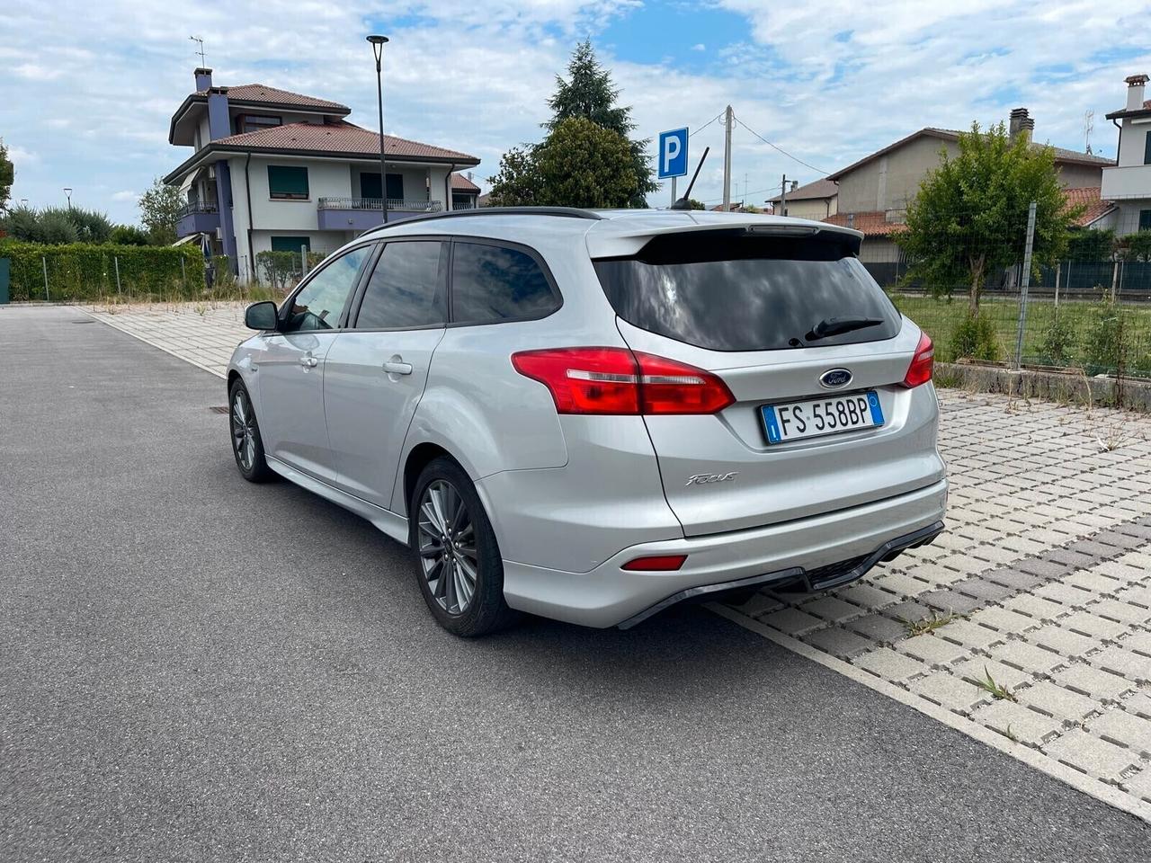 Ford Focus 1.5 TDCi 120 CV SW - Neopatentati
