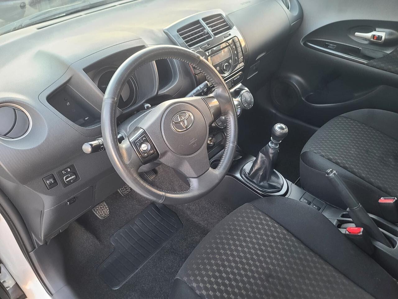 Toyota Urban Cruiser 1.4 D-4D Active 4x4