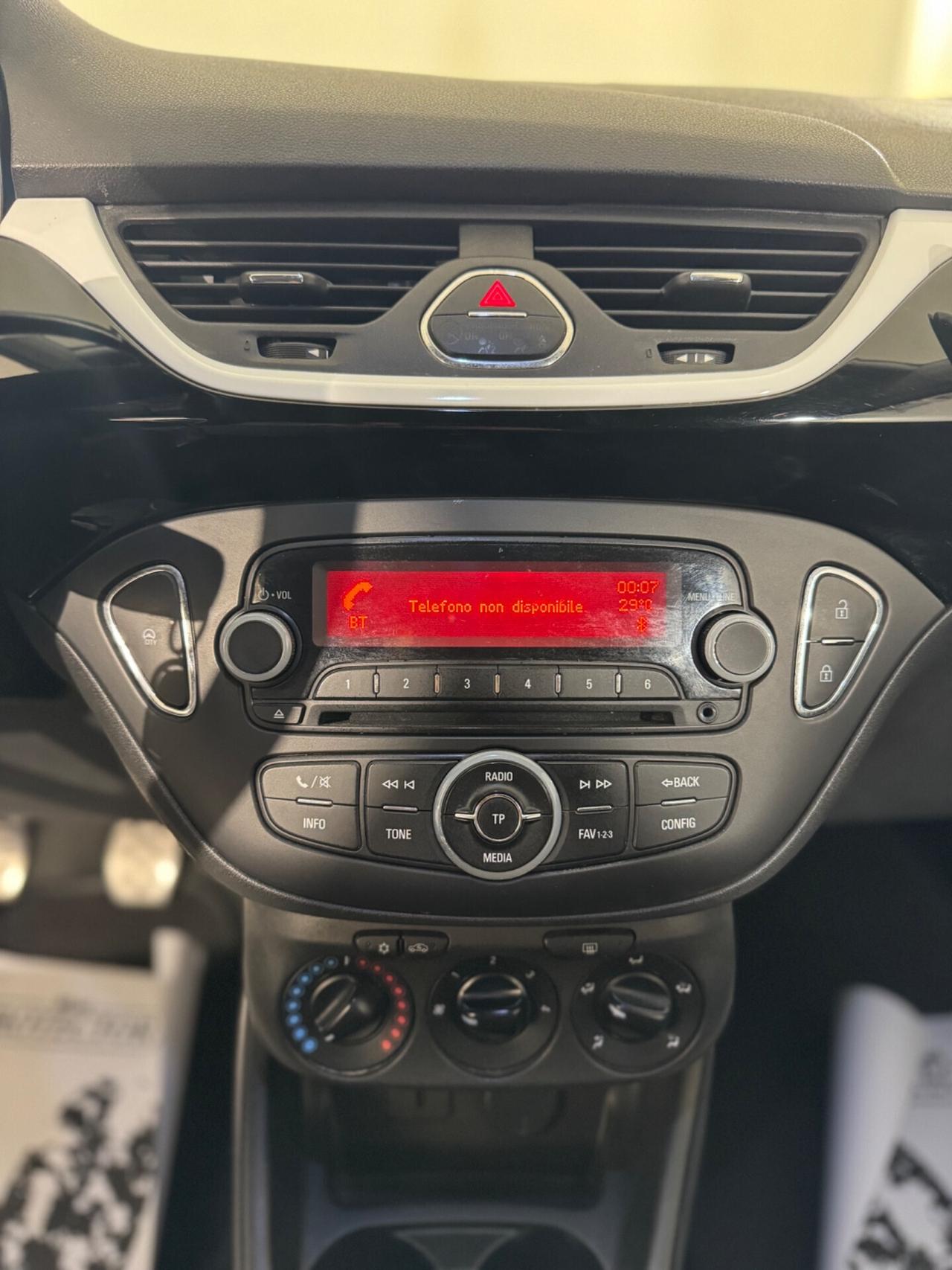 Opel Corsa 1.4 90CV Coupé b-Color