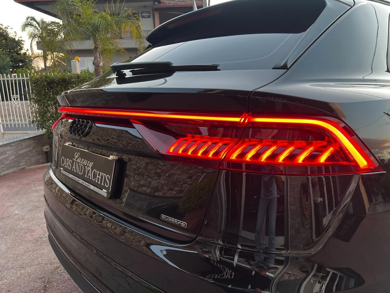 Audi Q8 50 TDI 286 CV Quattro-2XS LINE-TOTAL BLACK