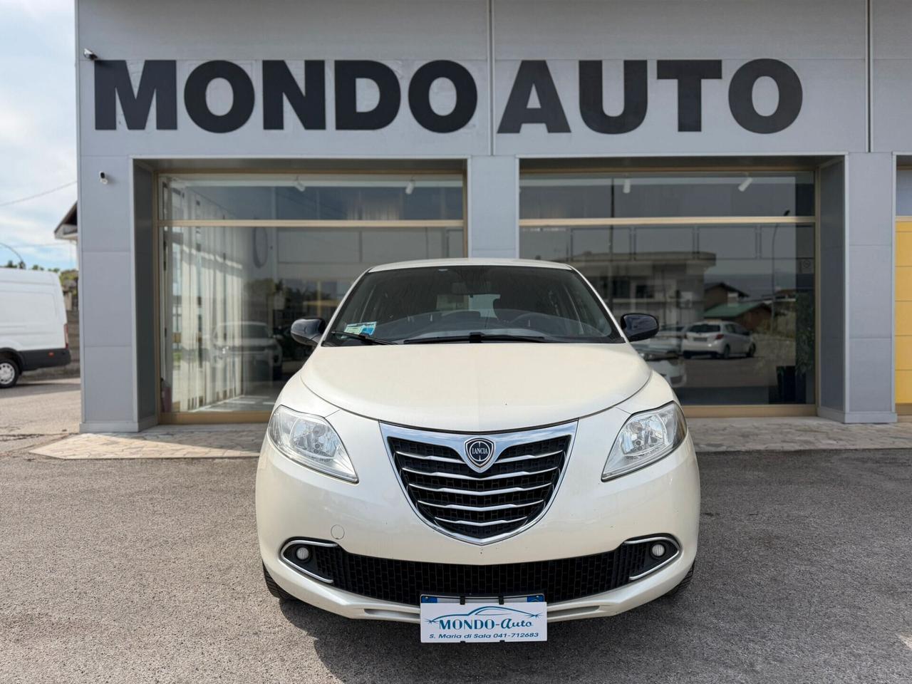 Lancia Ypsilon 1.2 69 CV 5p. GPL Ecochic Gold 2013 NEOPATENTATI