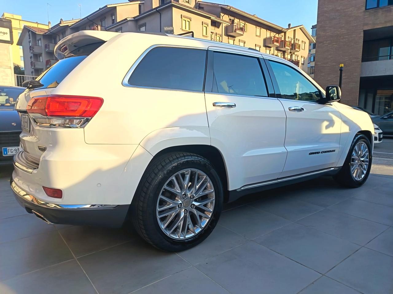 Jeep Grand Cherokee 3.0 V6 CRD 250 CV Multijet II Summit