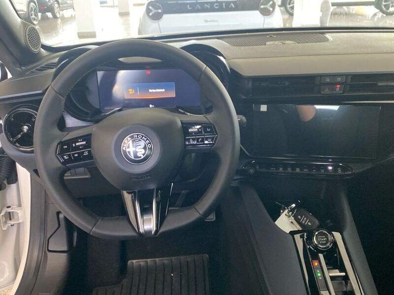 Alfa Romeo Junior 1.2 145 CV Hybrid eDCT6