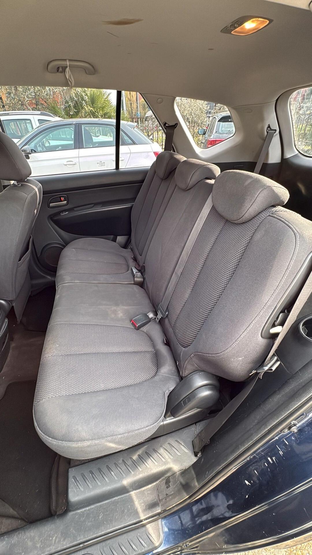 Kia Carens 2.0 16V CRDi 7 POSTI