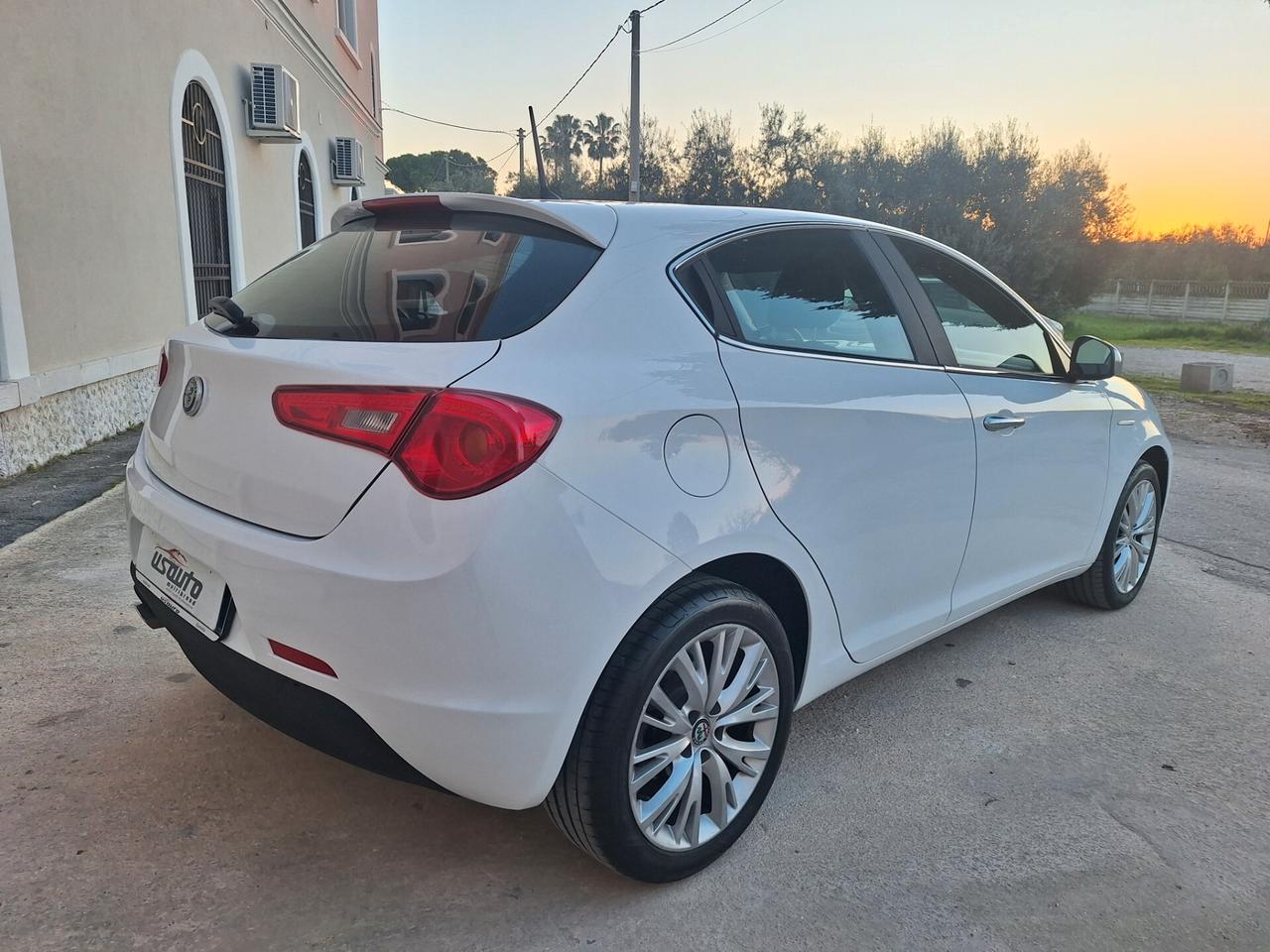 Alfa Romeo Giulietta 1.6 JTDm-2 120 CV Distinctive