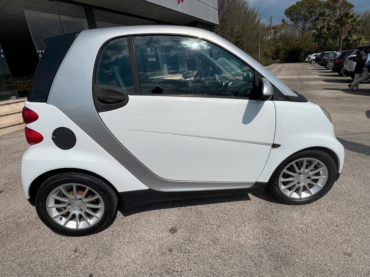 Smart ForTwo 1000 52 kW coupé passion