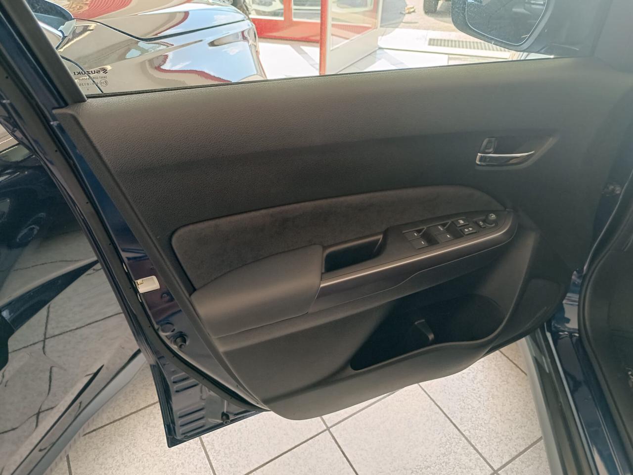 SUZUKI VITARA 1.4 IBRIDA ALLGRIP 4X4 MANUALE BICOLORE