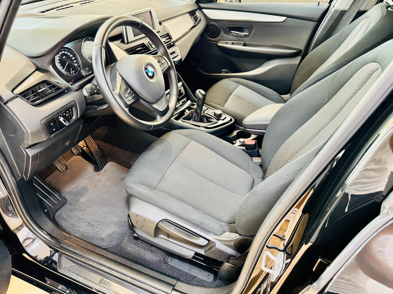 BMW 216d Active Tourer Sport - LED