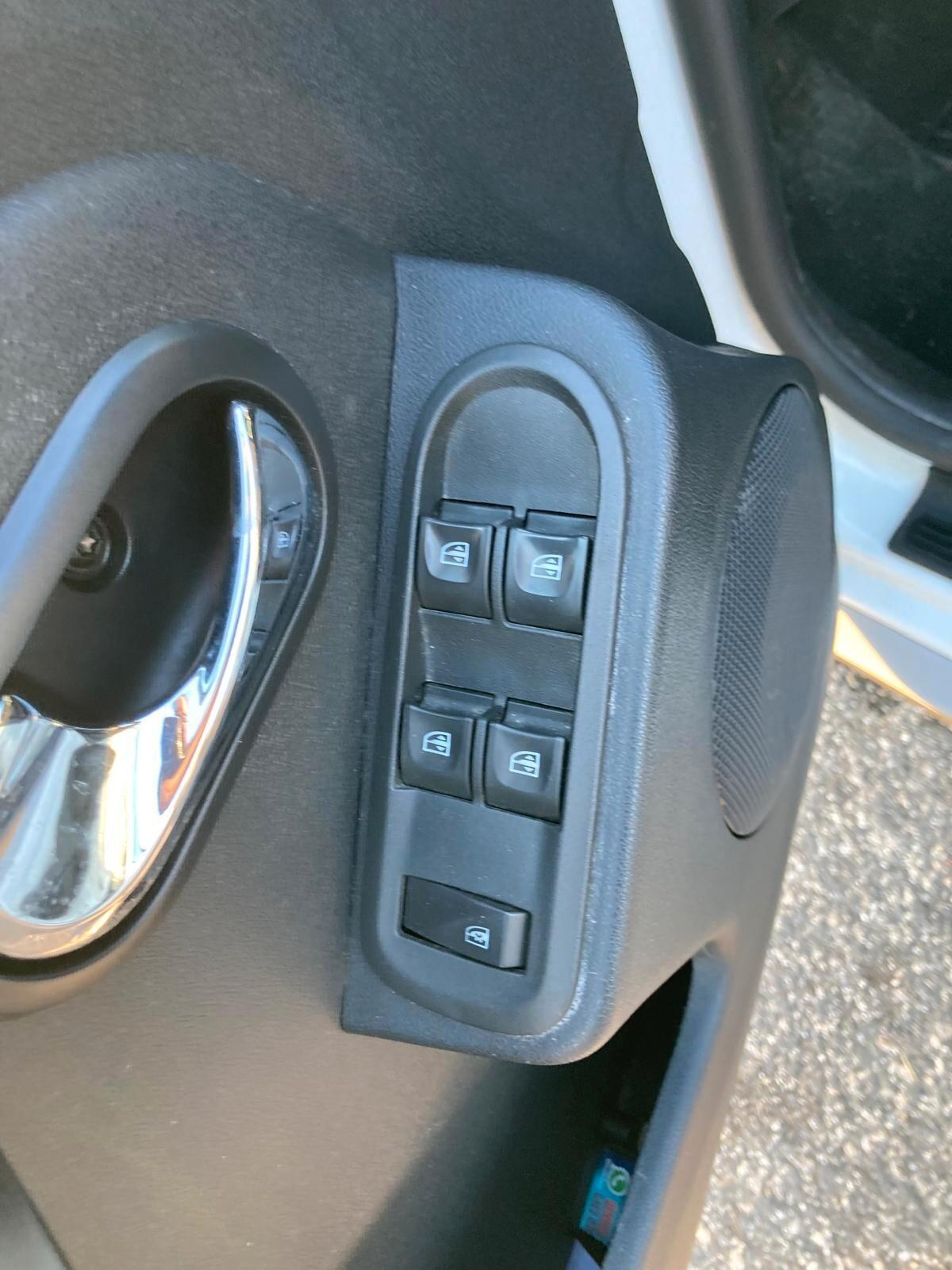 Dacia Duster 1.6 110CV 4x2 GPL Lauréate