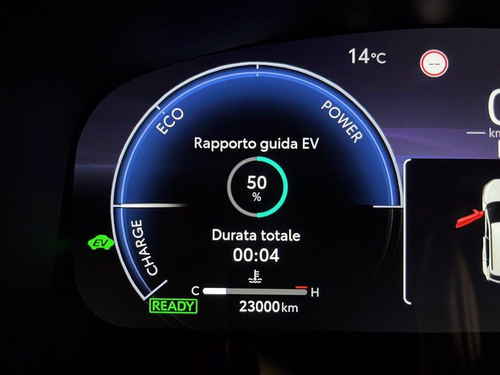 TOYOTA Corolla Cross 2.0h Trend awd-i 197cv e-cvt del 2023