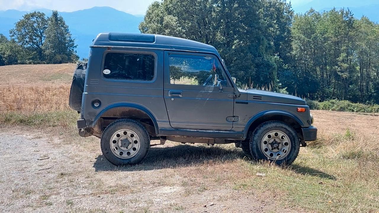 Suzuki SJ Samurai SJ413 Berlina TA De Luxe