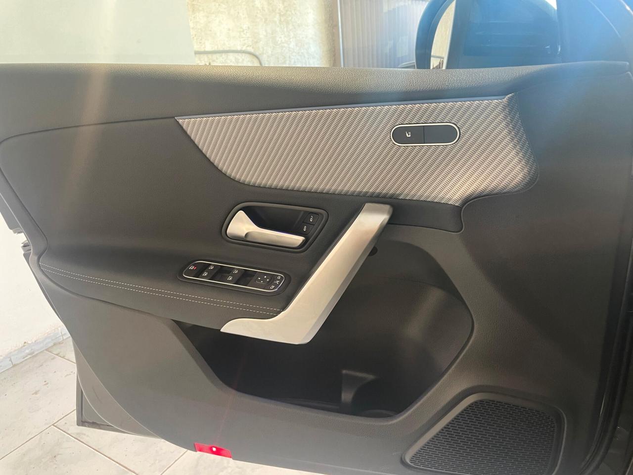 Mercedes-benz A 180 AMG LINE PREMIUM PLUS IVA DETRAIBILE