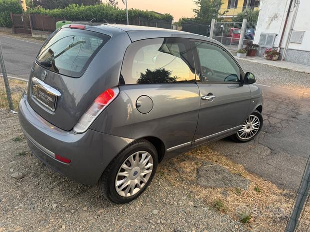 Lancia ypsilon 1.2 benz neopatentati