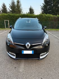 Renault Scenic 1.5 dci - NAV. - 7 POSTI - 12 MESI DI GARANZIA -