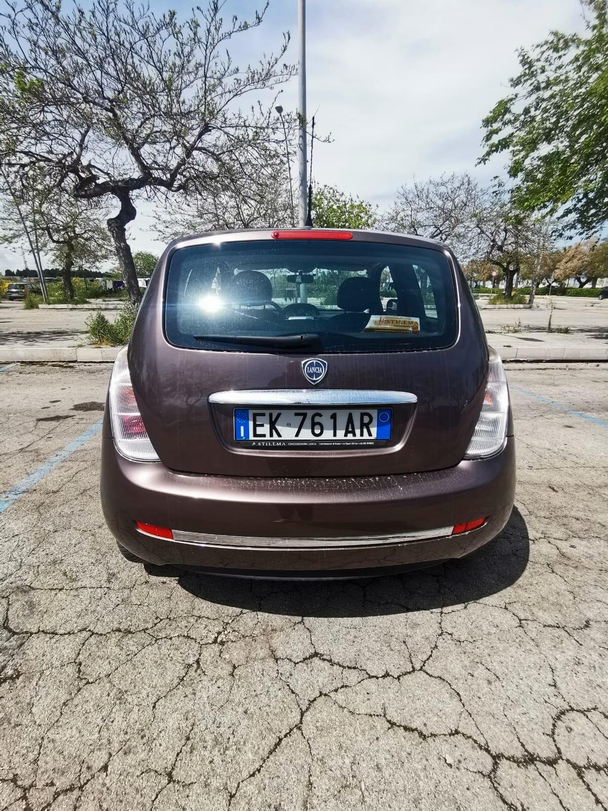 Lancia Ypsilon 1.3 MJT 75 CV DIVA - 2011