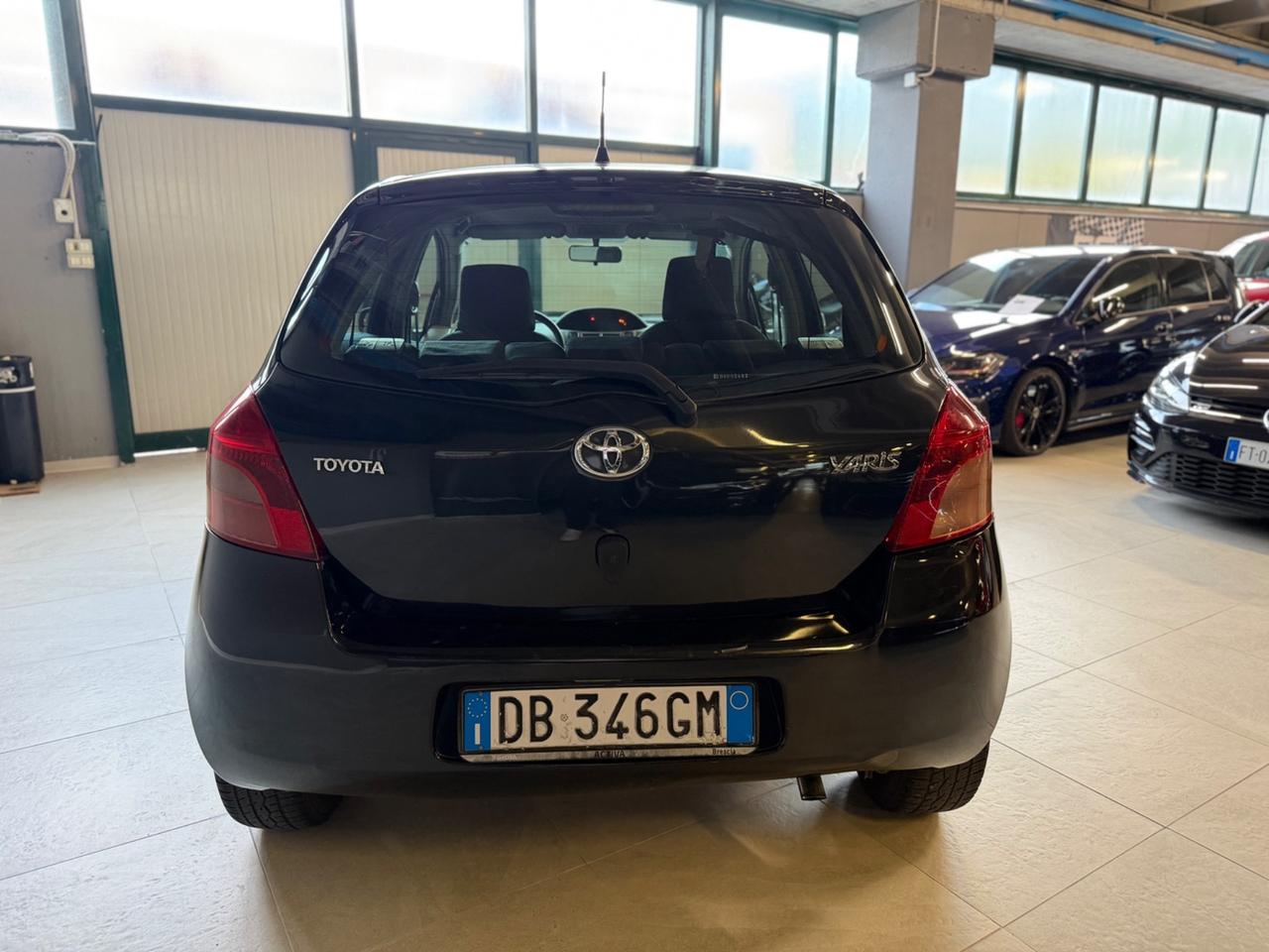 Toyota YARIS 1.4 D-4D 5P SOL KMCERT AUTOMATICA