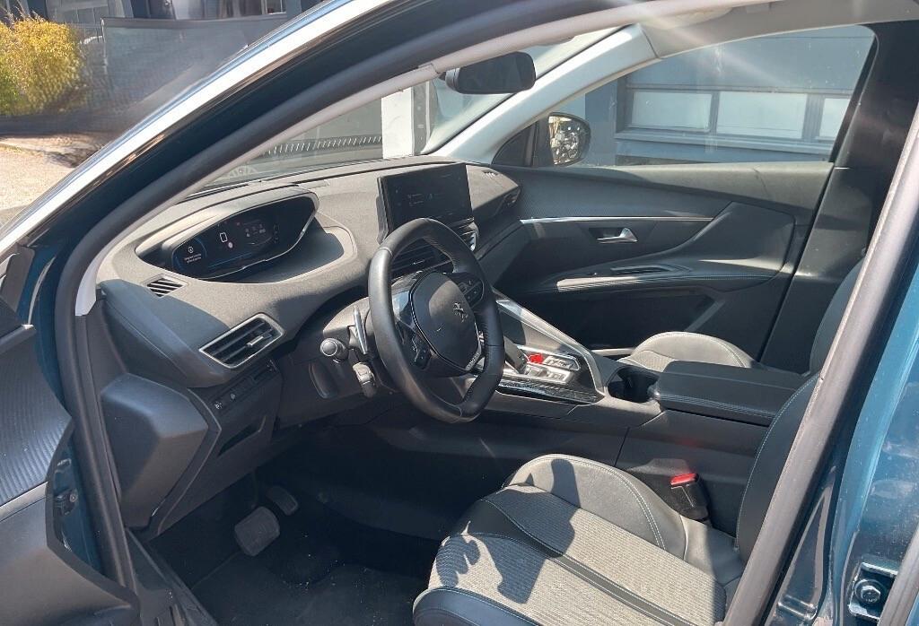 Peugeot 5008 BlueHDi 130 S&S EAT8 Allure
