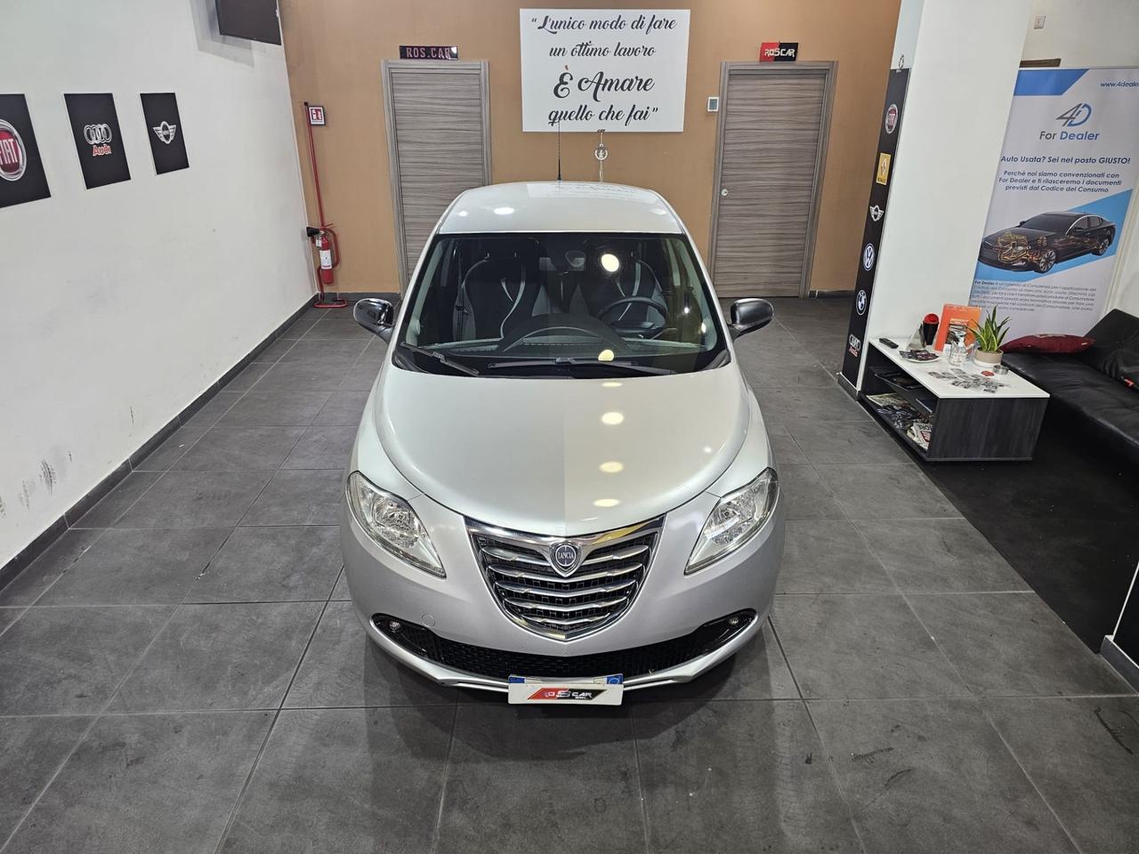 Lancia Ypsilon 1.2 GPL 69cv