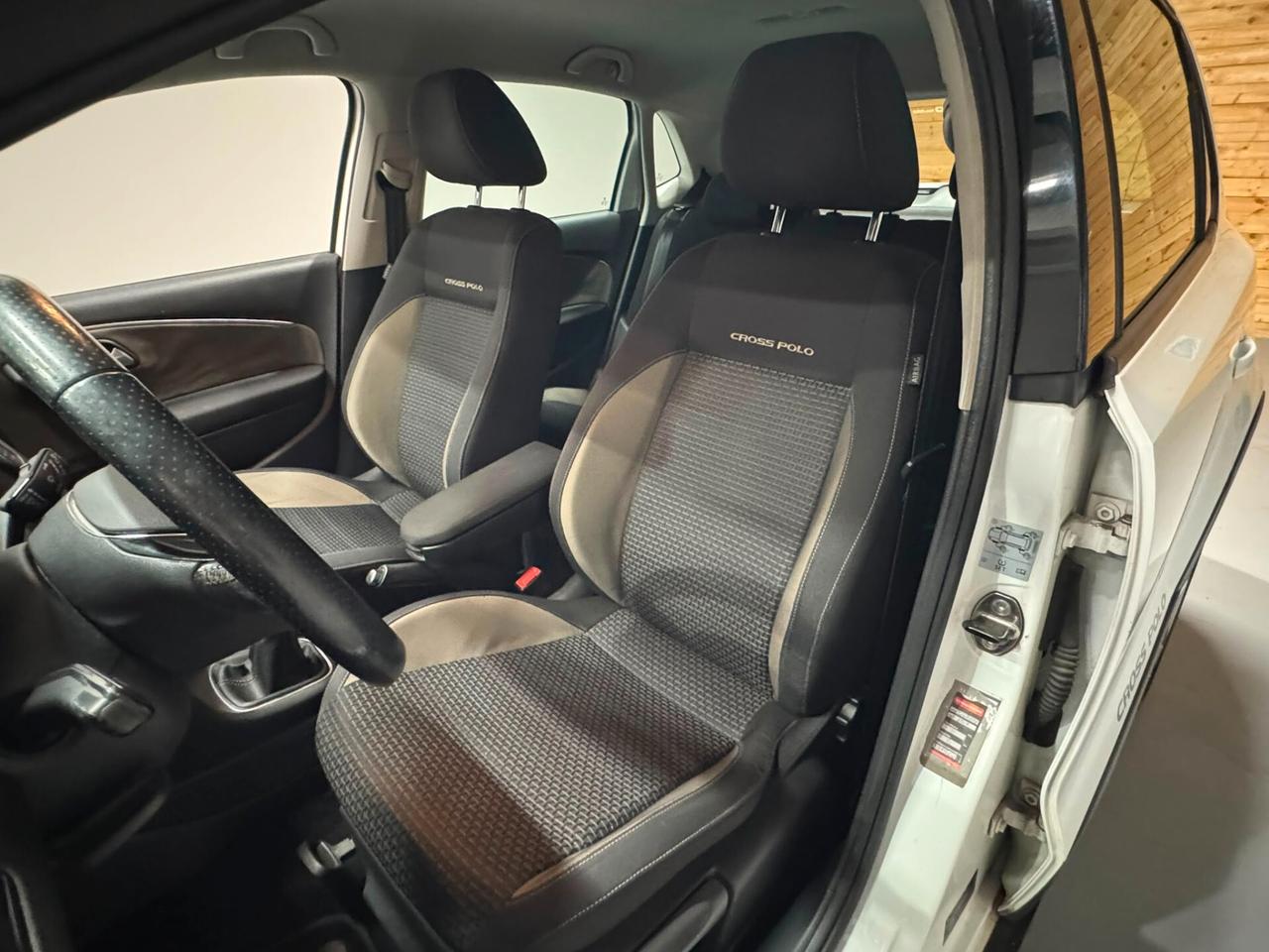 Volkswagen Polo Cross 1.4 TDI DSG BlueMotion Technology