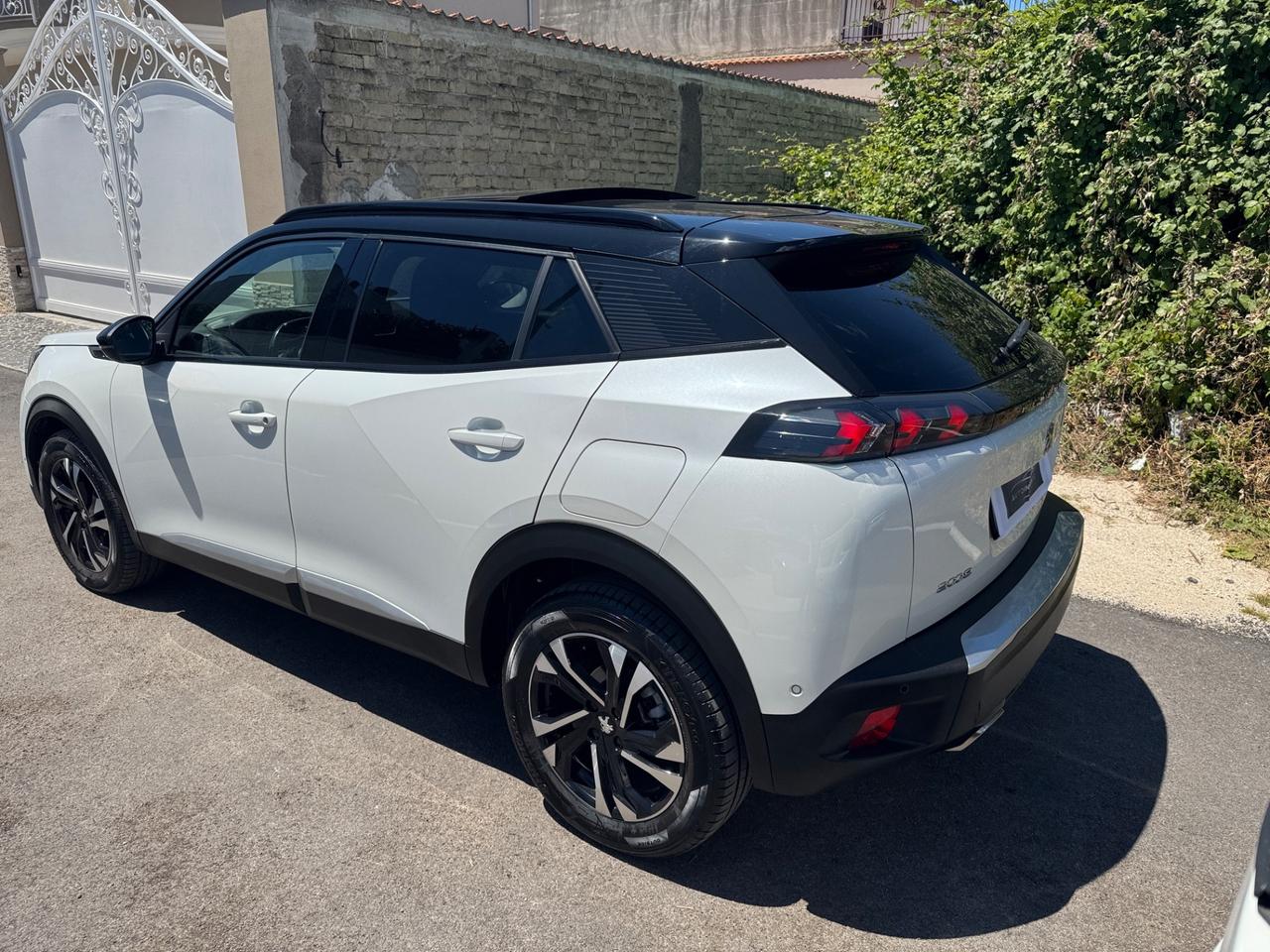Peugeot 2008 PureTech 130 S&S EAT8 GT Pack