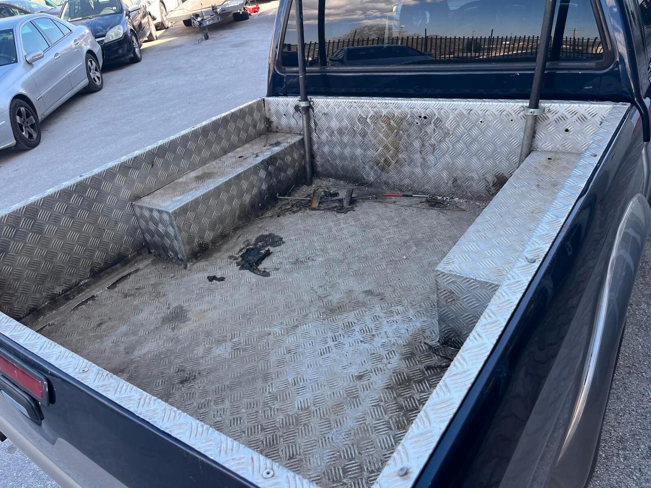 Mitsubishi L200 2.5 TDI 4WD Double Cab Pick-up GLS