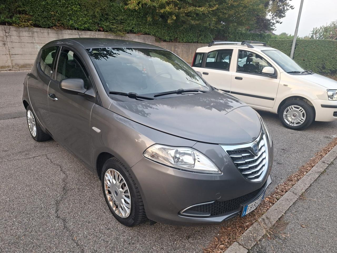 Lancia Ypsilon 0.9 TwinAir 85 CV 5 porte S&S DFN Platinum