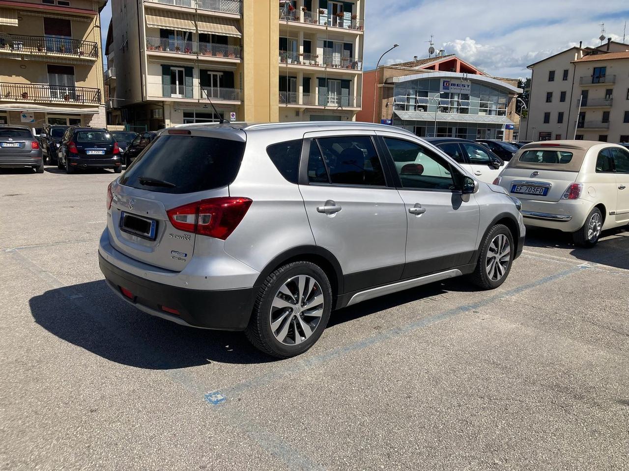 Suzuki SX4 S-Cross / S-Cross 1.4 Boosterjet MHEV Star View