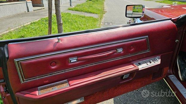 Ford Thunderbird coup