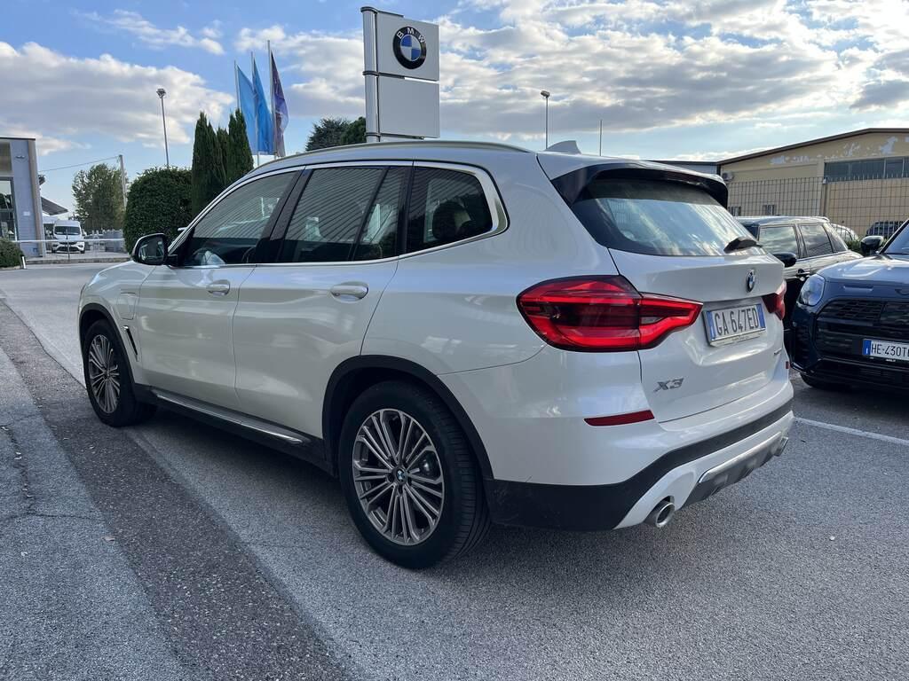 BMW X3 30 e Luxury xDrive Steptronic