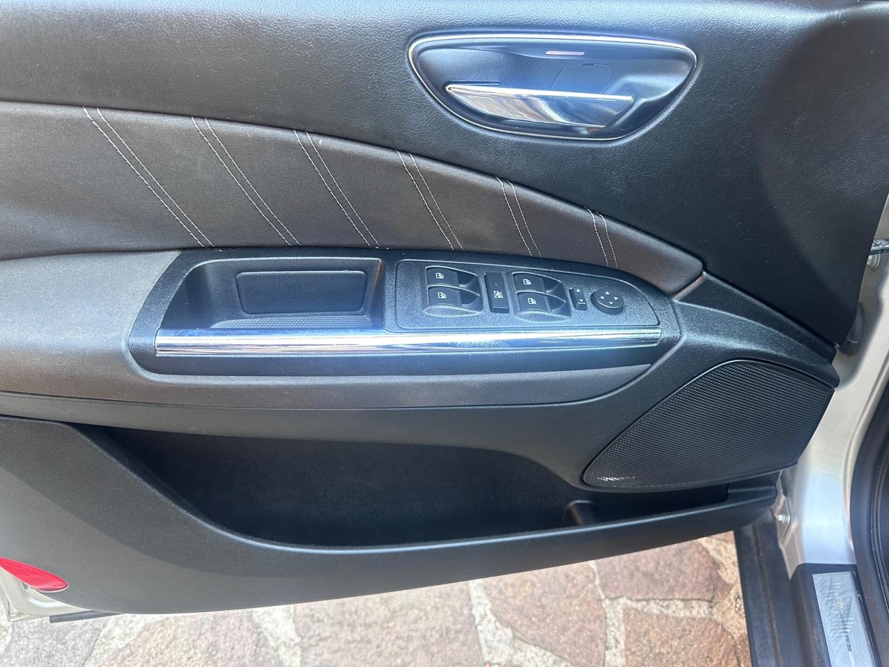 Lancia Delta 1.6 MJT DPF Platino