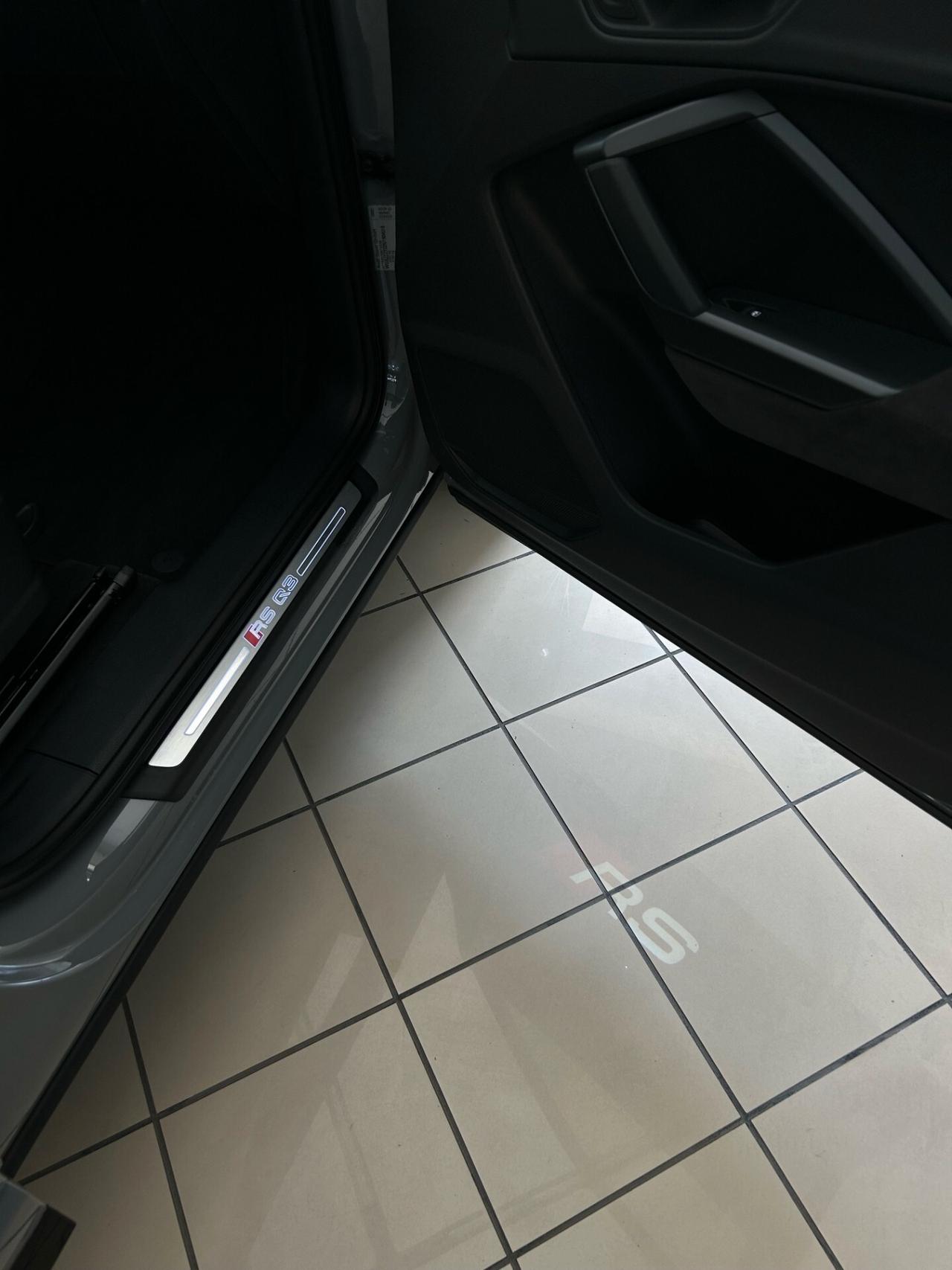 Audi Q3 RS Q3 Sportback 2.5 TFSI quattro