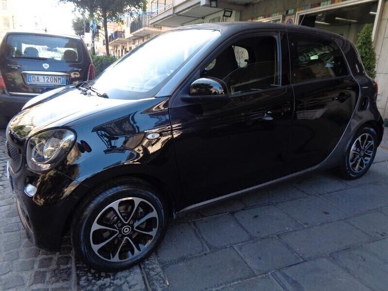 Smart ForFour 70 1.0 Bz SOLI 57.000 KM
