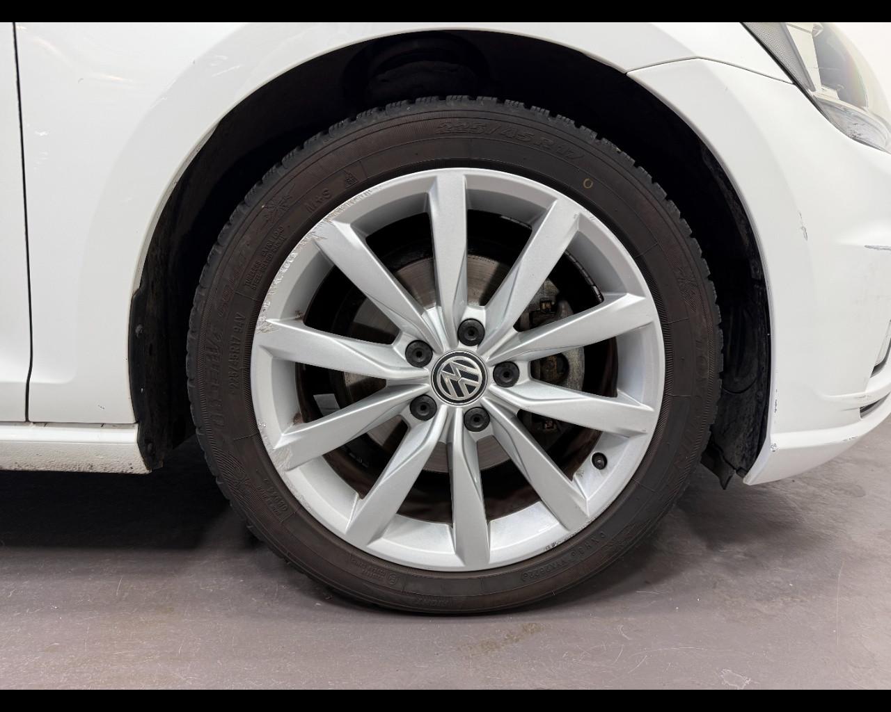 VOLKSWAGEN GOLF 1.6 TDI HIGHLINE DSG