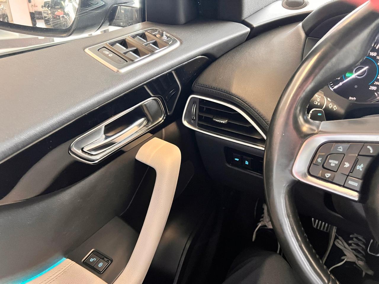 Jaguar F-Pace 2.0 D 180 CV AWD aut. Portfolio