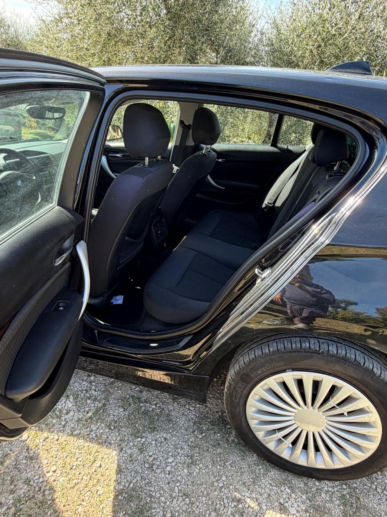 Bmw 116 116d 5p. Urban