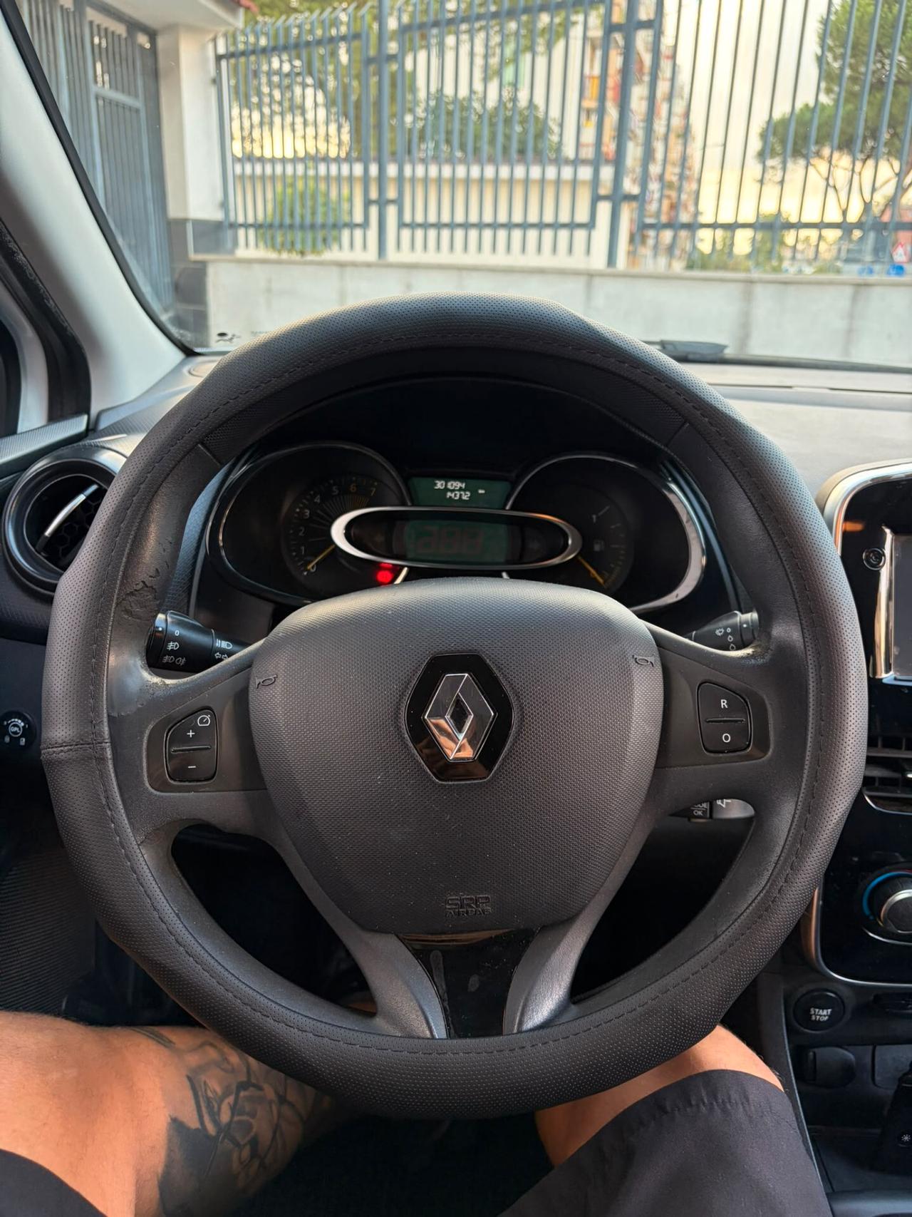 Renault Clio 1.2 75CV GPL 5P COSTUME NATIONAL
