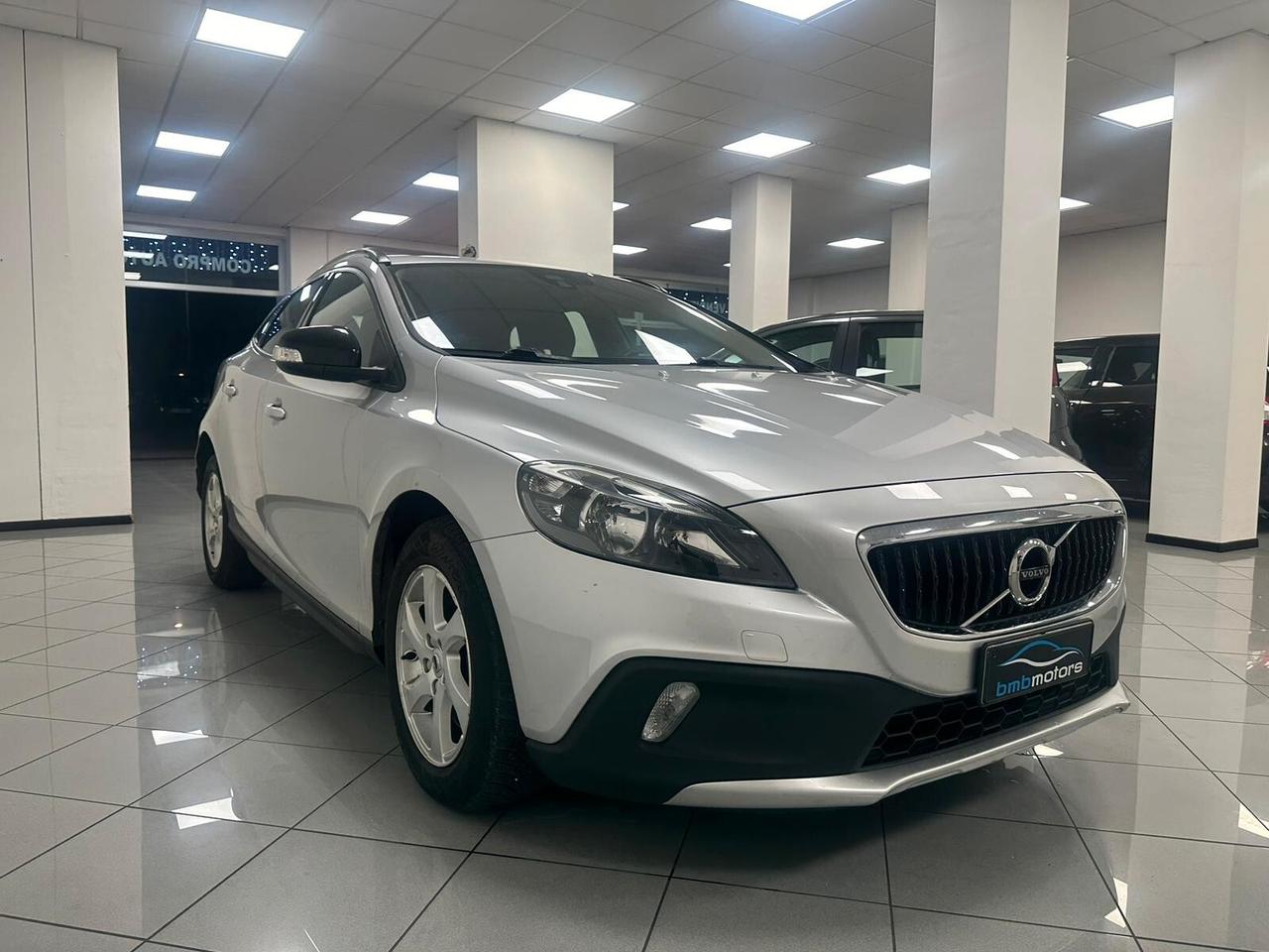 Volvo V40 Cross Country D2 Business Plus