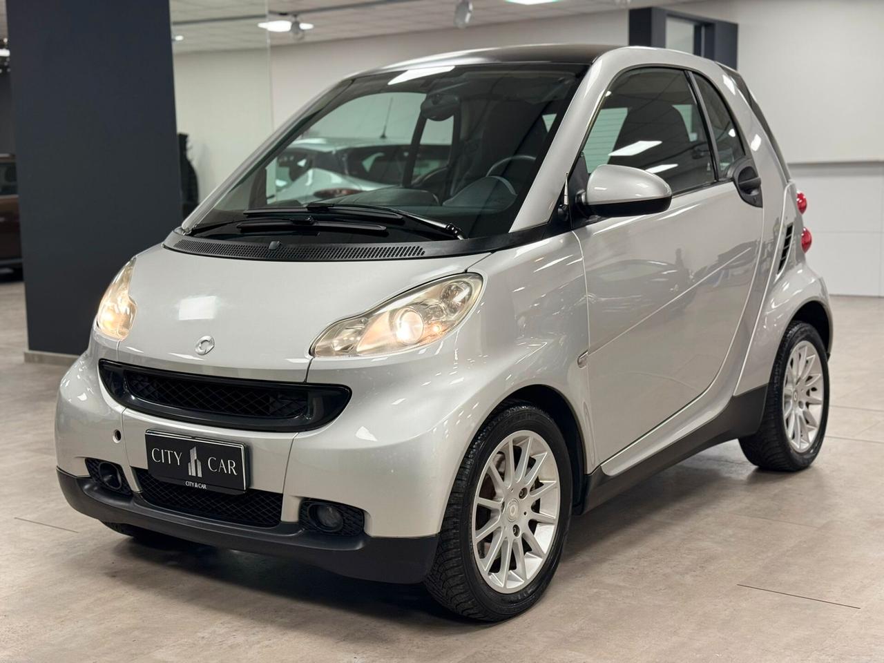Smart ForTwo 1000 62 kW coupé passion